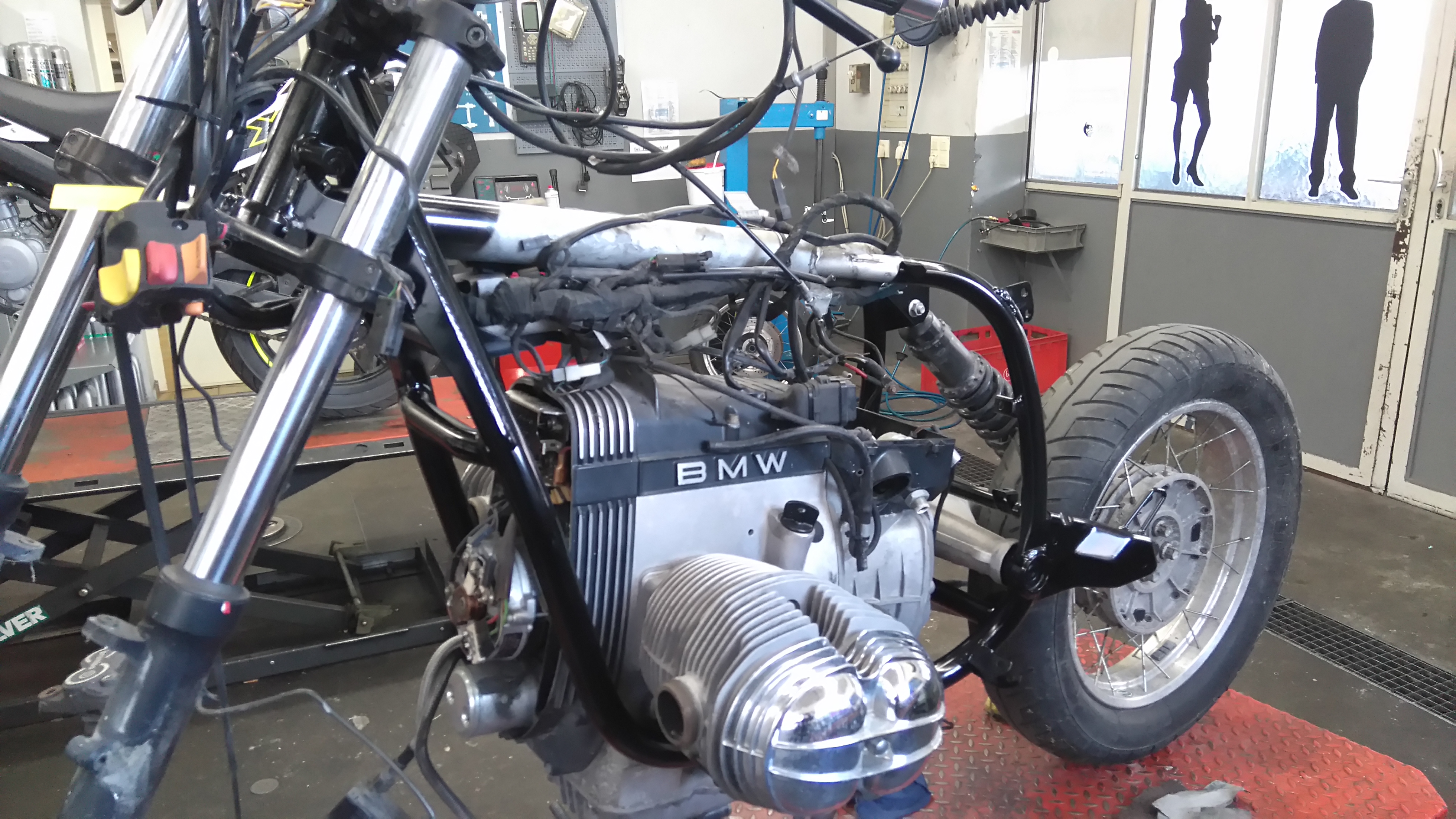 Motorrad rot 4